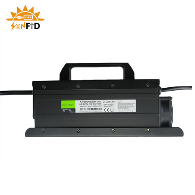batterie au plomb de la charge 29.4V avec le chargeur de lithium