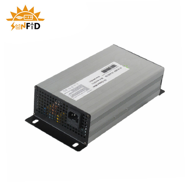 voiture hybride de chariot du chargeur 12V 36V 48V 60V 72V Li Ion Lead Acid For Golf de batterie au lithium de 24V Lifepo4