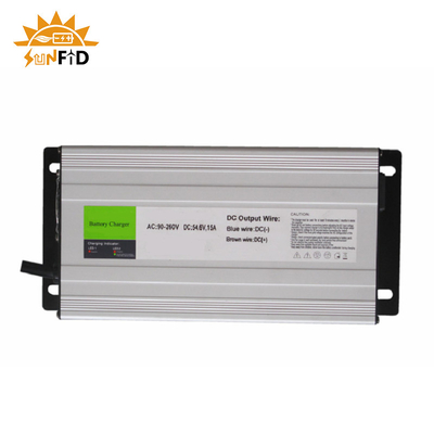 voiture hybride de chariot du chargeur 12V 36V 48V 60V 72V Li Ion Lead Acid For Golf de batterie au lithium de 24V Lifepo4