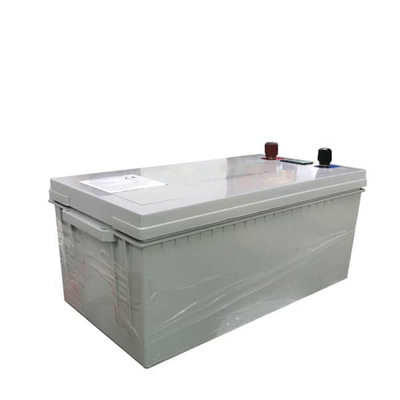le golf de paquet de batterie au lithium de 12v 200AH transportent en charrette 30A solaire