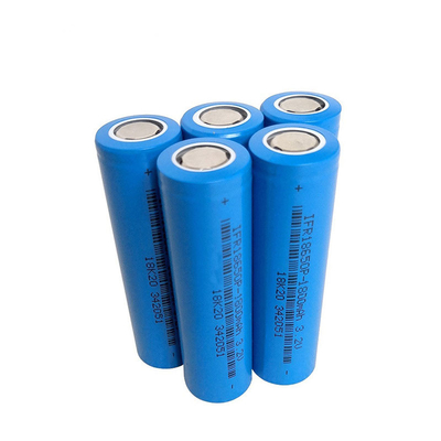 Cellule de batterie 18650 Lifepo4 3.2v 1800mah pour la torche de lumière de lampe